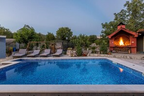 Outdoor pool, a heated pool