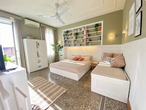 2 Schlafzimmer, schallisolierte Zimmer, Bügeleisen/Bügelbrett