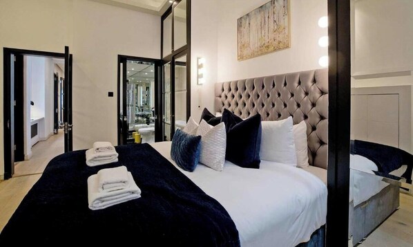 3 chambres, fer et planche à repasser, Wi-Fi gratuit, draps fournis