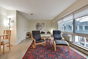 TV, DVD player, books