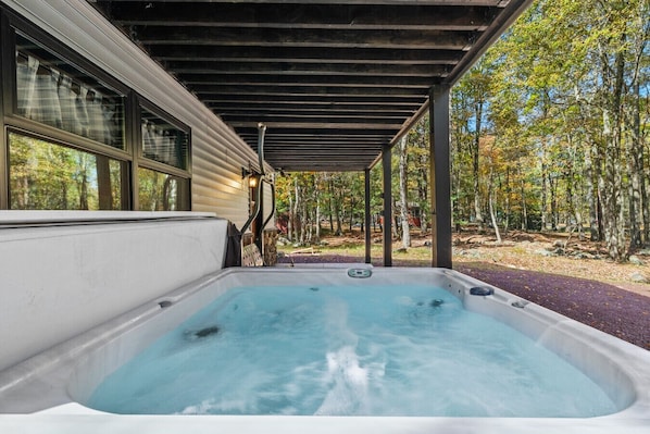 Bain à remous extérieur