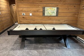 Spielezimmer