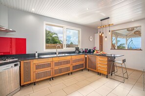 Frigorifero, microonde, forno, lavastoviglie