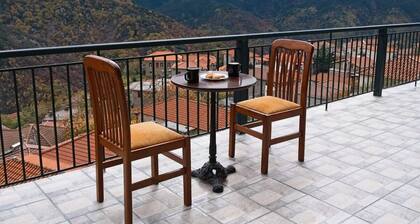 Forest Cosy House - Lagkadia Amazing View