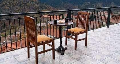 Forest Cosy House - Lagkadia Amazing View