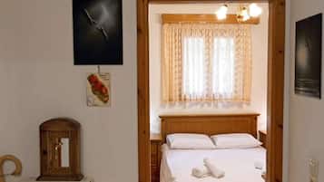 2 bedrooms, travel crib, WiFi, bed sheets