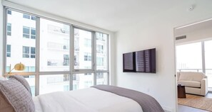 1 habitación, tabla de planchar con plancha, wifi gratis y ropa de cama 