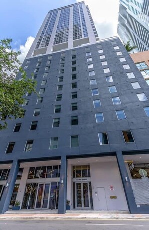 Photo non classée, 3 sur 46, bouton