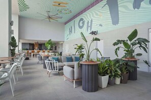 Dining - Vibrant Miami Escape: Gym, Pool, & Views (Miami)