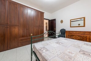 1 habitación, wifi gratis y ropa de cama