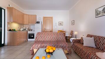 Télévision, chaîne hi-fi