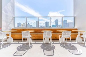 Dining - Vibrant Miami Escape: Gym, Pool, & Views (Miami)