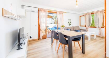 Apartment "Felipe 1-6" with Shared Pool and Wi-Fi (Tourist Taxes Included)