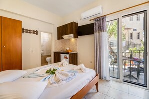 1 bedroom, free WiFi, bed sheets