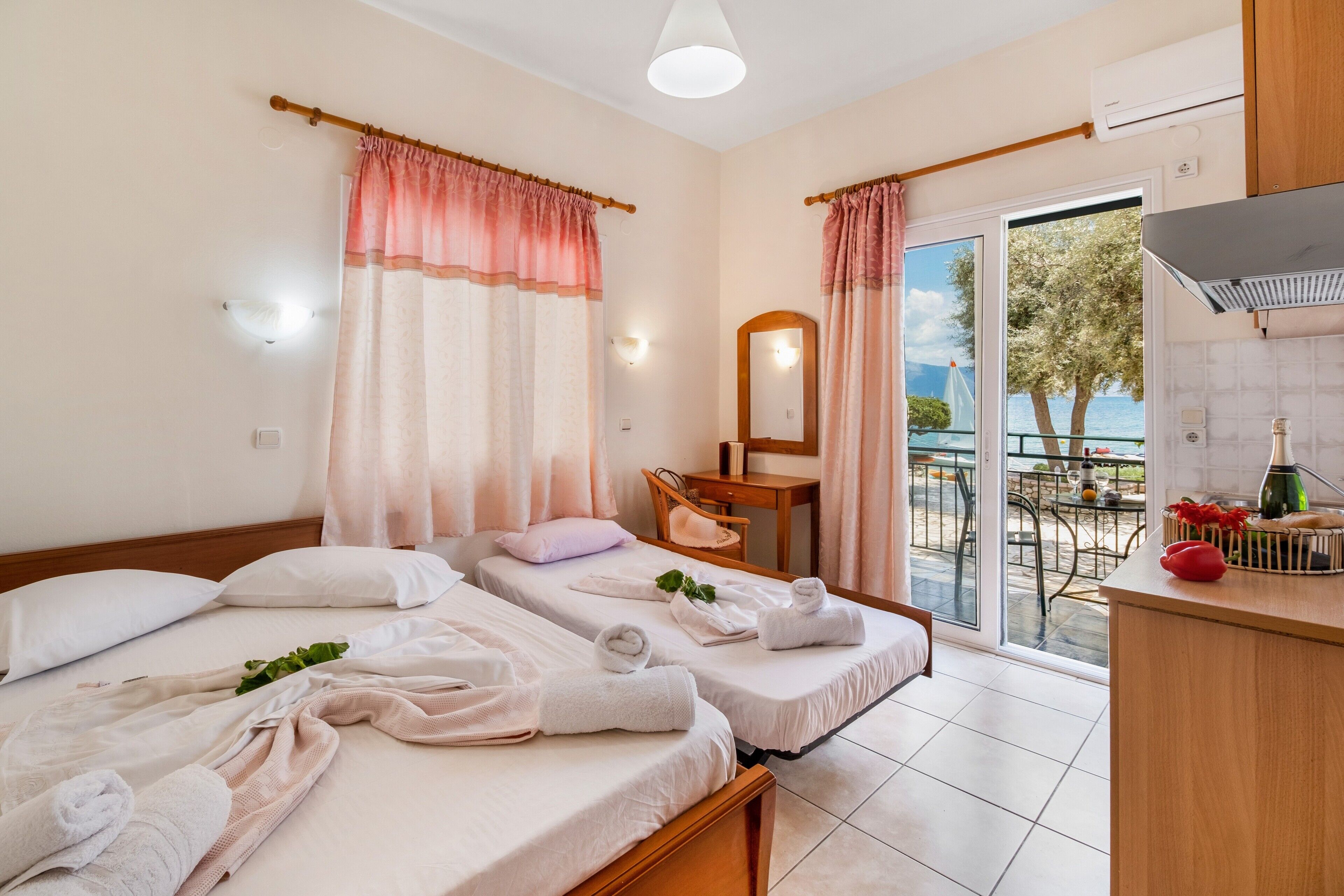 1 室のベッドルーム、WiFi (無料)、ベッドシーツ