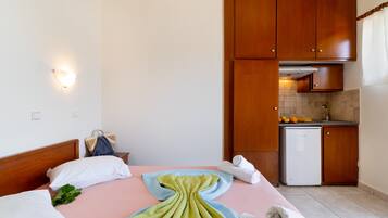 1 bedroom, free WiFi, bed sheets