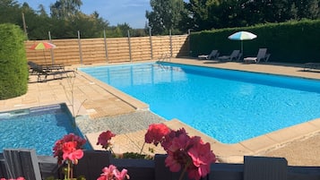 Piscine extérieure