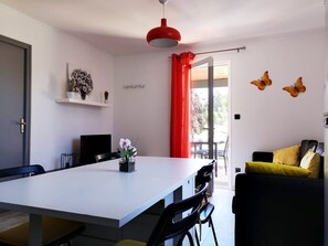 تناول الطعام