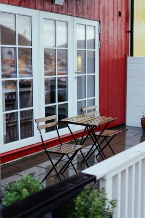 Hus, 2 soverom, ved havkanten | Terrasse/patio