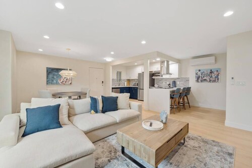 Best location in Coronado.