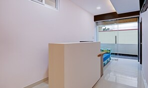Reception - Treebo 98 Street (Bengaluru)
