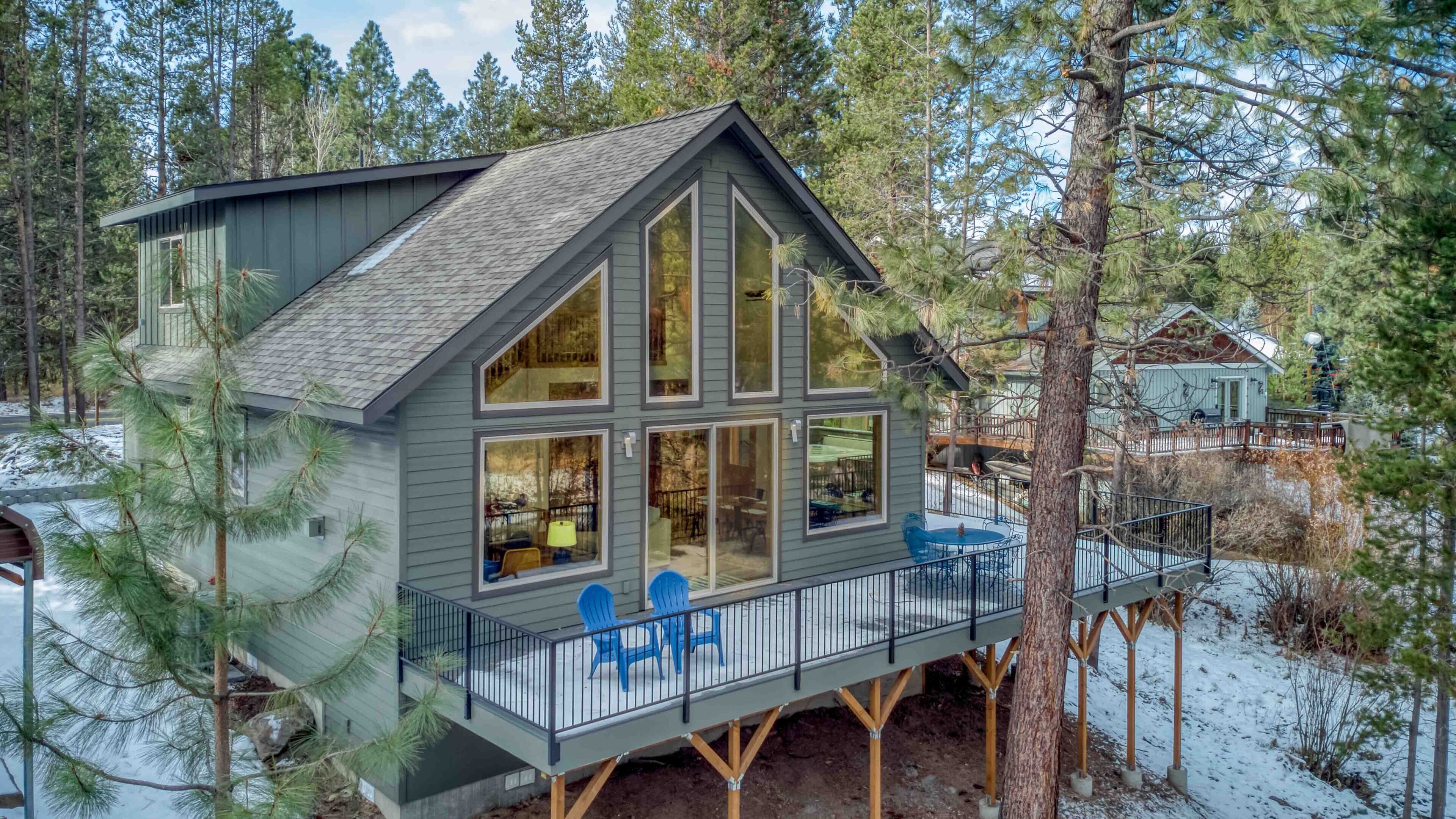 Meredith Lodging-Blue Heron-Riverfront Views, Deck, Hot Tub, Dog OK