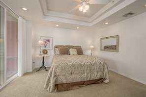 3 bedrooms, free WiFi, bed sheets - Riverfront Condo w/beach, boat launch, pool & spa (Bullhead City)