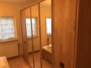 Casa de campo | 4 quartos, berço de viagem, roupa de cama