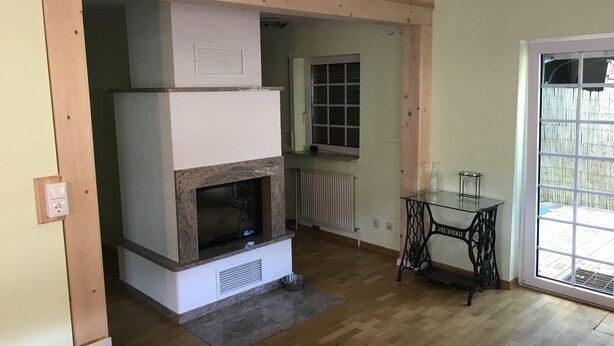Cottage | Living area | 55-inch TV with satellite channels, fireplace - Haus Silberhütte für Mensch und Hund  (Clausthal-Zellerfeld)