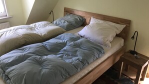 Cottage | 4 bedrooms, travel cot, bed sheets - Haus Silberhütte für Mensch und Hund  (Clausthal-Zellerfeld)