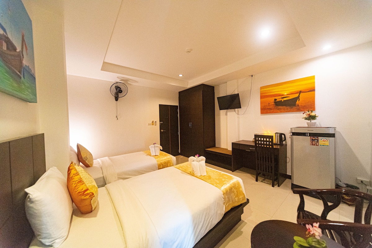 Chambre Supérieure Double ou avec lits jumeaux | Literie de qualité supérieure, mini-bar avec articles gratuits, bureau
