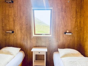 3 dormitorios, cuna de viaje, wifi gratis y ropa de cama