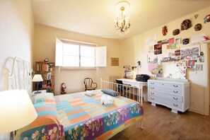 1 bedroom, iron/ironing board, travel crib, free WiFi - Residenza al Pavone Luxury with Terrace (Lucca)
