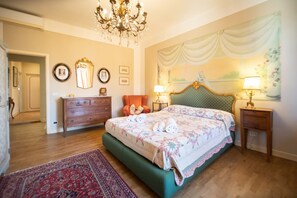 1 bedroom, iron/ironing board, travel cot, free WiFi