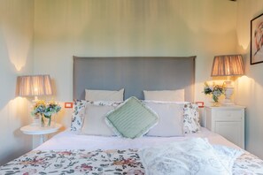 1 chambre, fer et planche à repasser, accès au Wi-Fi (inclus)