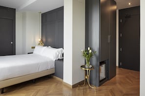 Junior Suite con Terraza | Ropa de cama de alta calidad, edredón y artículos del minibar gratis 