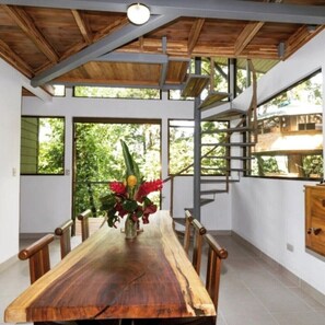 تناول الطعام