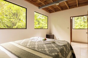 3 soverom og sengetøy