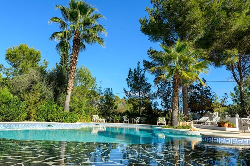 Villa Can Sarrio - Cinq Chambres Villa, Couchages 10