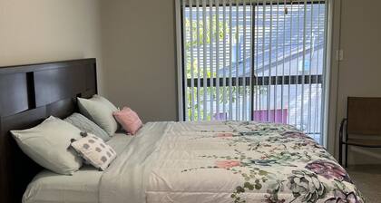 Beautiful 1-bedroom Townhome with nice amenities.