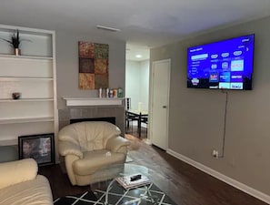 TV connectée, cheminée