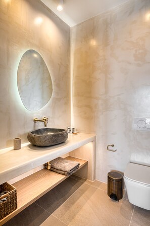 Bathroom - Mirabelle Luxury Villas (Naxos)