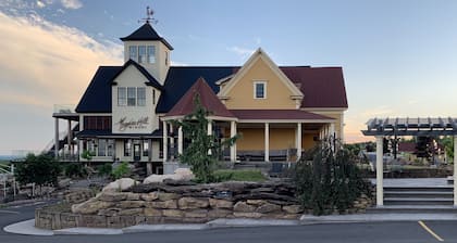 Magnetic Hill Winery