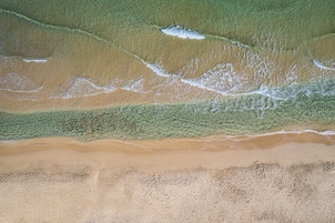 Vista para praia/oceano
