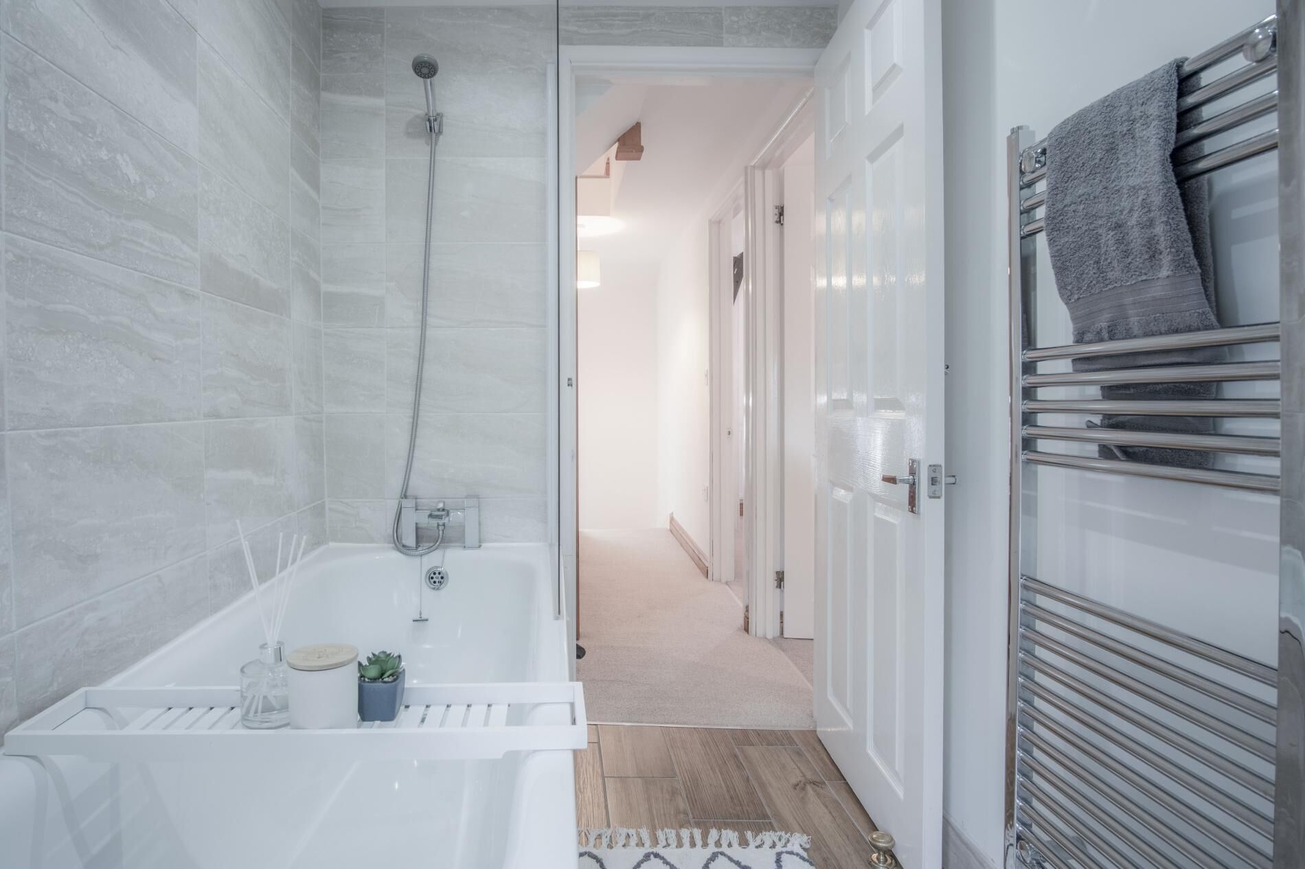 Bathtub