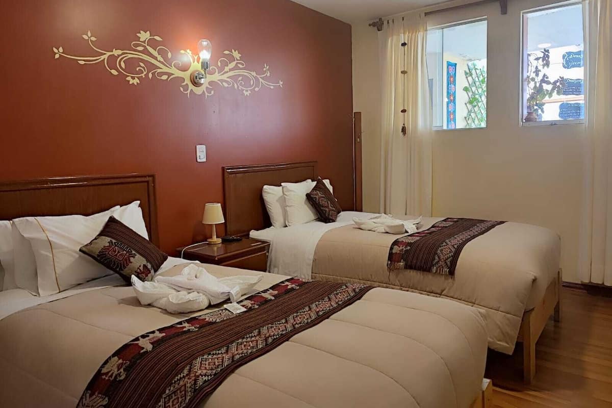 Coffres-forts dans les chambres, Wi-Fi gratuit, draps fournis