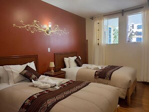In-room safe, free WiFi, bed sheets - Hotel Andean Host Inn Cusco (Cusco)