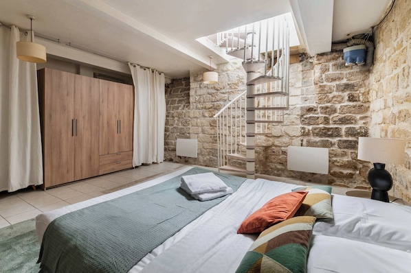 3 chambres, fer et planche Ă repasser, Wi-Fi, literie fournie