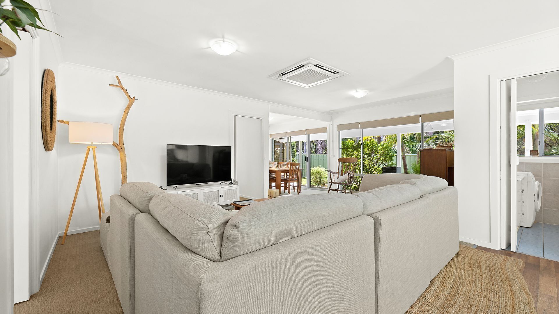 Pet Friendly Myamba Paradise - Long Beach