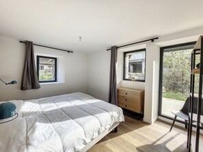 4 bedrooms, free WiFi